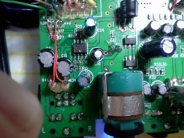 穷客DIY：如何修好一台有爆裂声的音箱
