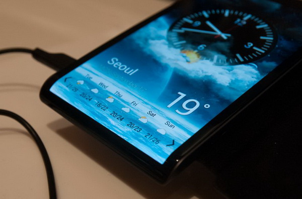 Galaxy S4有喜，三星官方展示4.99寸1080p屏幕