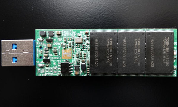 把JMF667H用在U盘上，SuperTalent极速USB 3.0闪盘测试